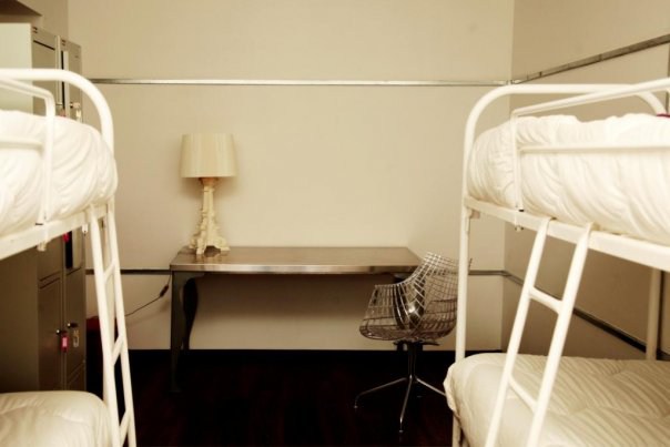 Location Hostel, 8-� ������� �������
