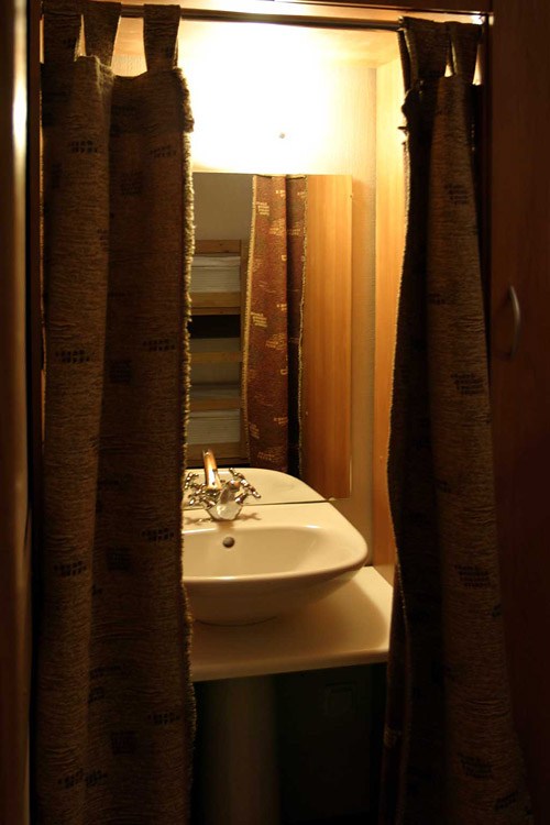 Ванная комната хостела норд в Санкт-Петербурге