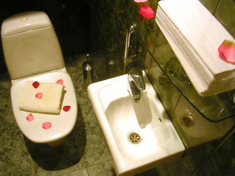 Ванная комната в гостинице Fancy Place, Санкт-Петербург